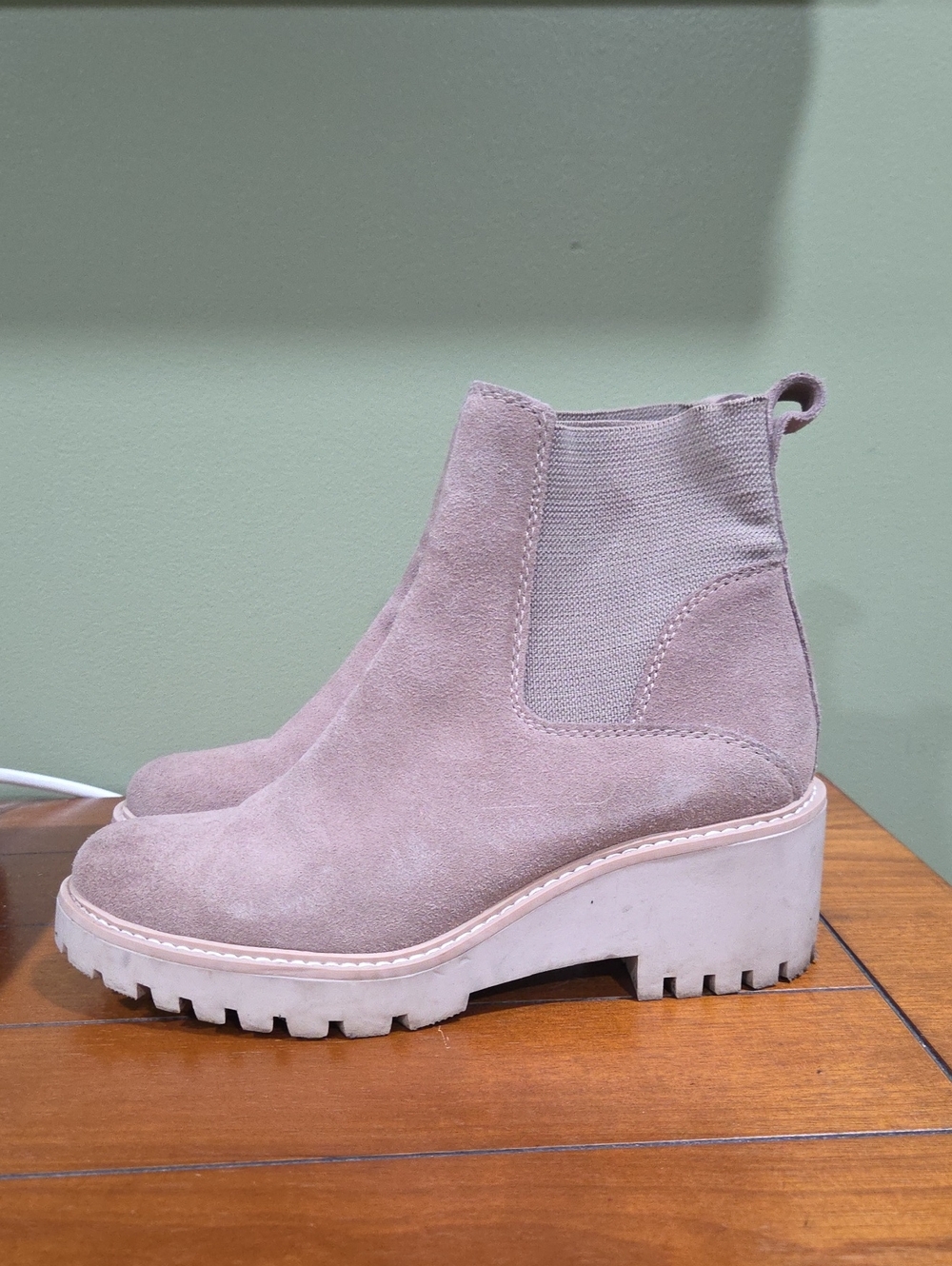 Dolce Vita Women's Suede Chelsea Platform Boot in Light Beige